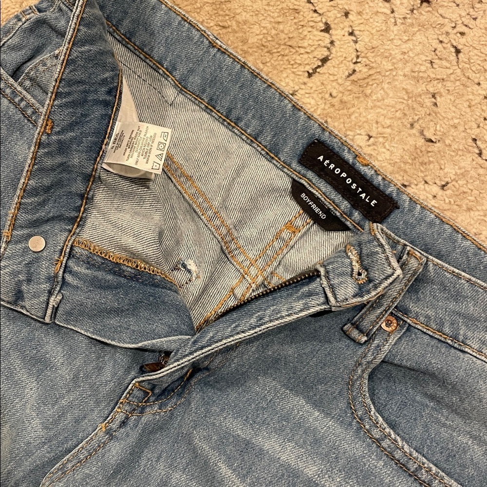 Aeropostale Women's Light Blue Boyfriend Jeans - Picture 3 of 17